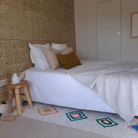 Aux Couleurs De Neuvy Hotel Luaran gambar